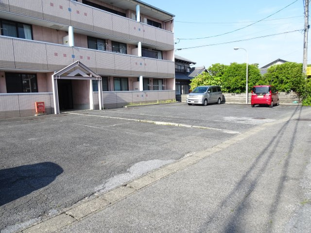シティーハイツ木村の駐車場