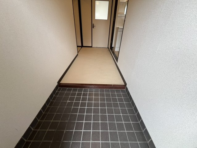 フラットインの玄関