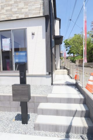 郡山市菜根４丁目　　　　１号棟　　　桜小学校、郡山第３中学区の玄関