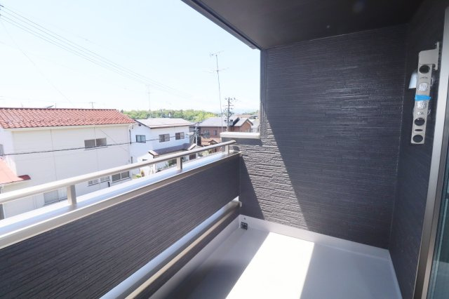 郡山市菜根４丁目　　　　１号棟　　　桜小学校、郡山第３中学区のバルコニー