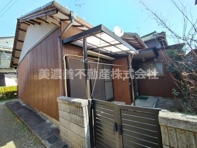 ６６８０３　岐阜市切通中古戸建ての外観