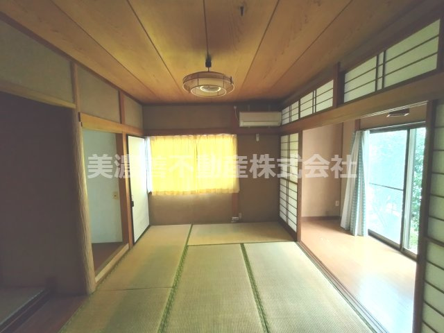 ６６７５３　岐阜市三田洞中古戸建ての和室