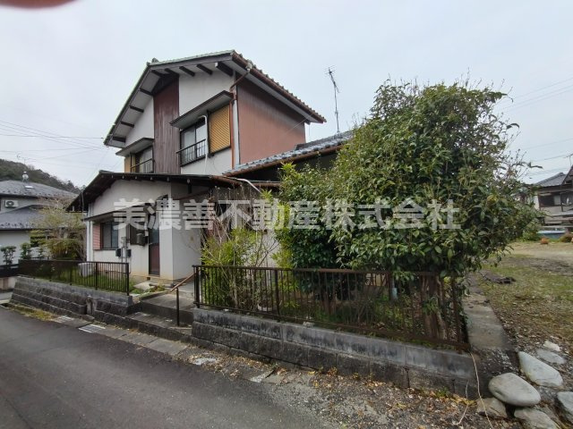 ６６７５３　岐阜市三田洞中古戸建て
