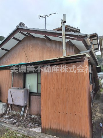 ６６７５３　岐阜市三田洞中古戸建ての外観