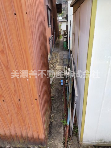 ６６７５３　岐阜市三田洞中古戸建ての外観
