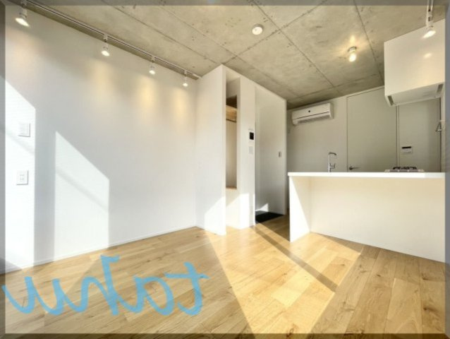 trias146の内装