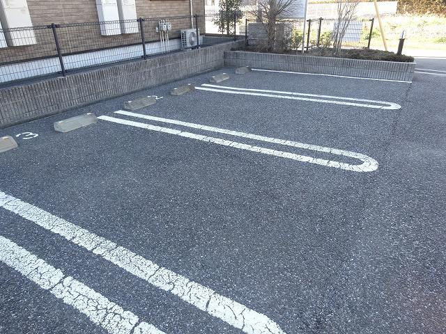 ジャックパレスCの駐車場