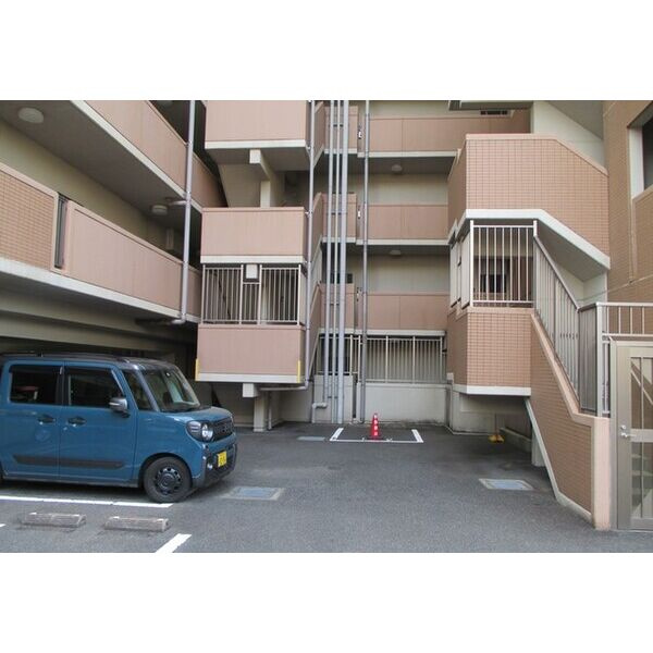キルンズ高取　高取小学校区の駐車場|キルンズ高取