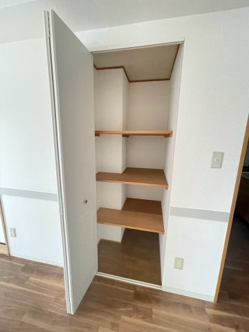 クオリティ西芦屋２の収納