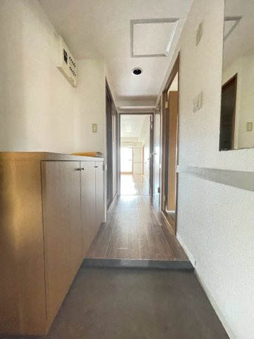 クオリティ西芦屋２の玄関