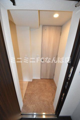 ミラージュパレス本町Departの玄関