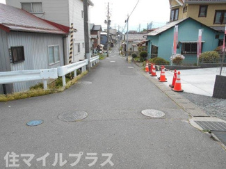【前面道路含む現地写真】 | 郡山市菜根4丁目新築一戸建て1棟 | 前面道路含む現地写真です