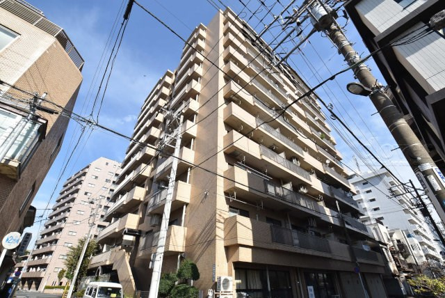 【現況写真】 | 向島パークハイツ | 前面道路と外観の様子です。～即日のご見学可能～　お問合せはお気軽にどうぞ。