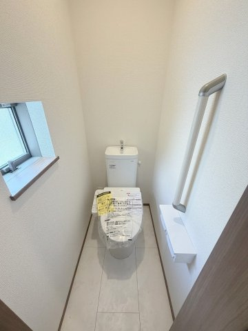 三郷市戸ケ崎5丁目　新築戸建　全10棟　E号棟のトイレ|1階のトイレです