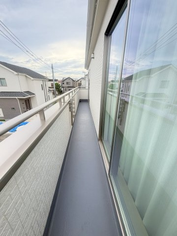 三郷市戸ケ崎5丁目　新築戸建　全10棟　F号棟のバルコニー|南向きバルコニーにて陽当り良好