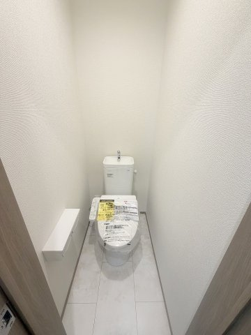 三郷市戸ケ崎5丁目　新築戸建　全10棟　F号棟のトイレ|2階のトイレです