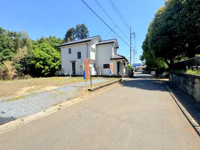 【前面道路含む現地写真】 | 厚木市三田3丁目 条件なし売地 | 旧区画整理地内の落ち着いた住環境です