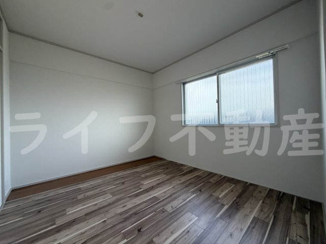 Serie 東大阪の内装