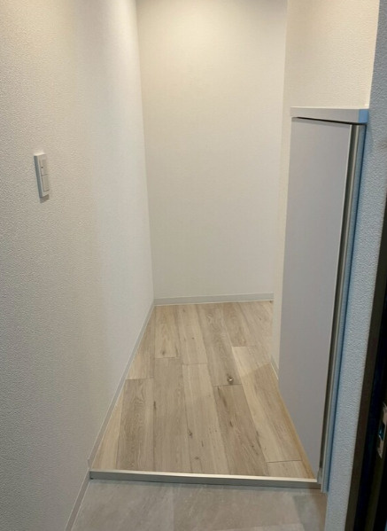 イースト本郷の玄関