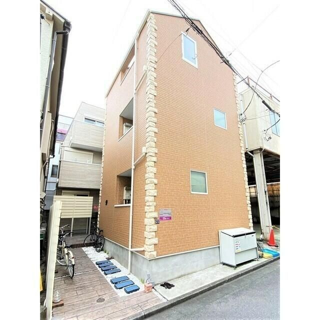フォレックスコート本蓮沼の外観