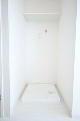 【設備】 | ピオーネ新小岩 | 室内洗濯機置場 