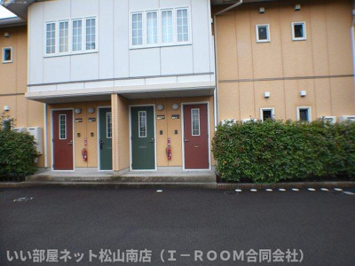 【玄関】 | ブランシェ南斎院