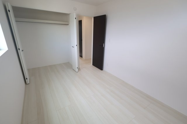 《仲介手数料無料》志木市下宗岡４丁目14-38新築一戸建てグラファーレの洋室|2階 6帖