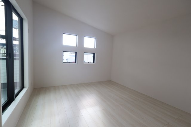 《仲介手数料無料》志木市下宗岡４丁目14-38新築一戸建てグラファーレの洋室|2階 9帖