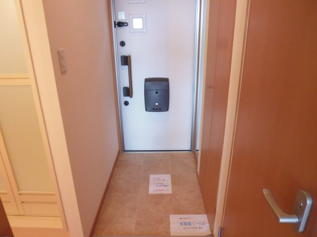 コンフォート小山Bの玄関