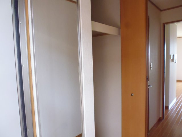 コンフォート小山Bの収納|玄関収納