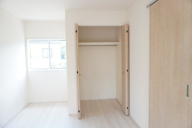 草加市新善町 新築分譲住宅 全8棟 3号棟の収納