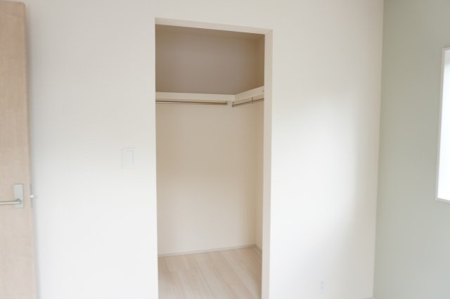 草加市新善町 新築分譲住宅 全8棟 3号棟の収納|ウォークインクローゼット