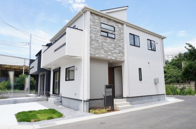 草加市新善町 新築分譲住宅 全8棟 3号棟の外観