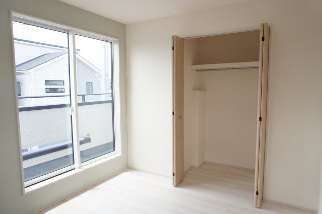 草加市新善町 新築分譲住宅 全8棟 3号棟の収納