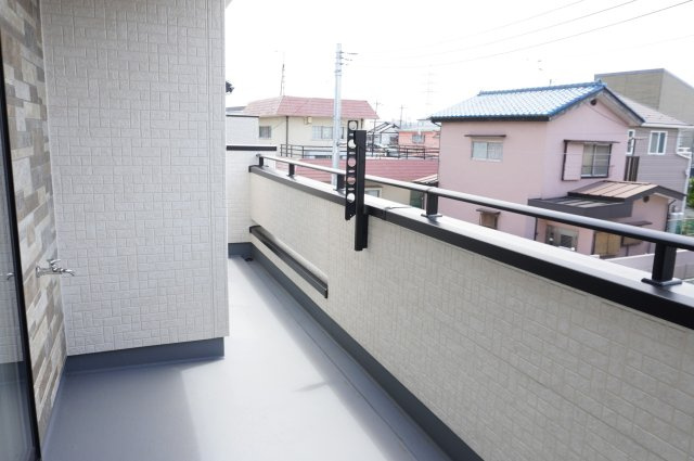 草加市新善町 新築分譲住宅 全8棟 3号棟のバルコニー