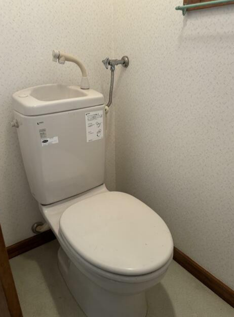 取手市下高井　戸建住宅のトイレ