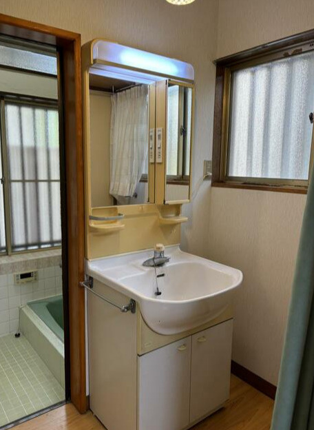 取手市下高井　戸建住宅の独立洗面台