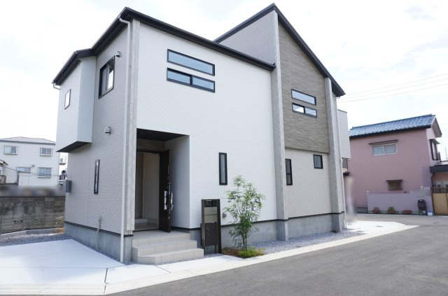 草加市新善町 新築分譲住宅 全8棟 4号棟の外観