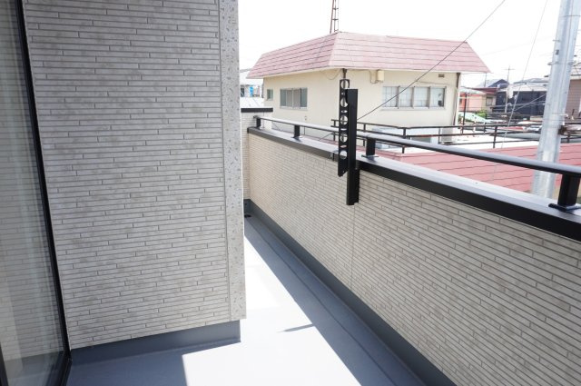 草加市新善町 新築分譲住宅 全8棟 4号棟のバルコニー