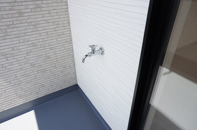 草加市新善町 新築分譲住宅 全8棟 4号棟のバルコニー