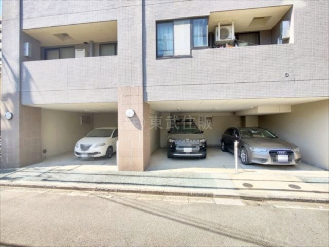 【駐車場】の画像