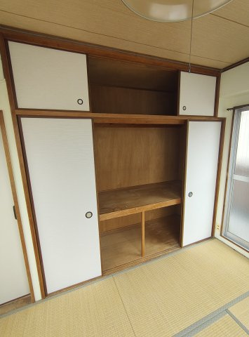 ハイツ熊内の収納