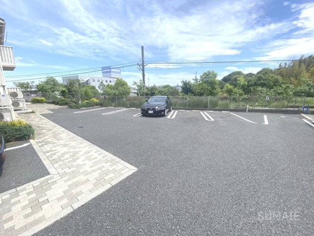 リッカ　ティルの駐車場|駐車スペース☆彡