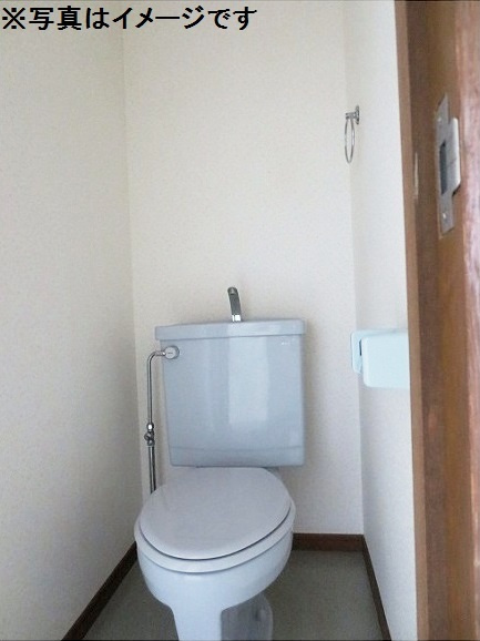 メイワマンションのトイレ|落ち着いたトイレです
