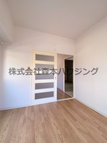 【洋室】 | 　メナール香里園 | 使いやすい洋室です