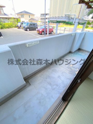 【バルコニー】 | 　メナール香里園 | 落ち着いた時間を過ごせるメインバルコニーです