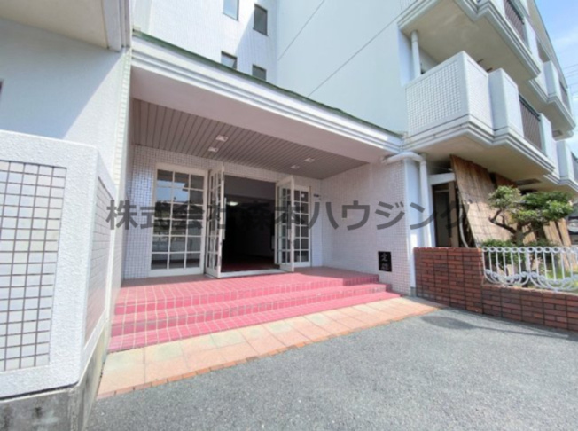 【エントランス】 | 　メナール香里園 | ゆとりのあるエントランスです
