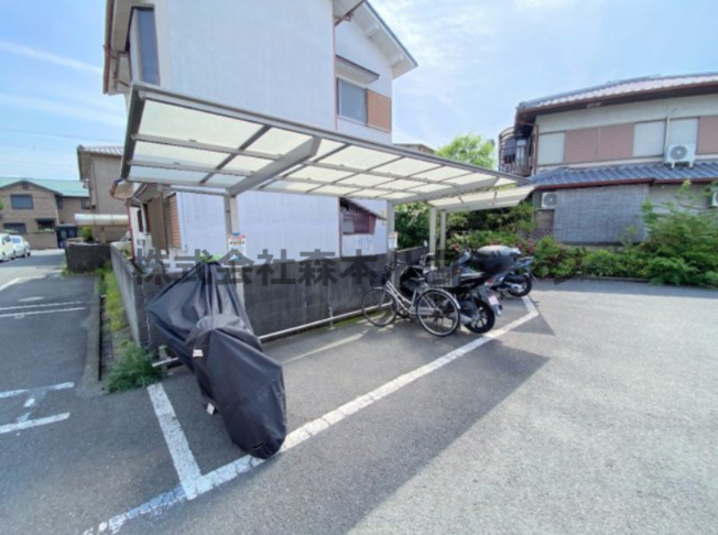 【その他共用部分】 | 　メナール香里園 | 駐輪場です