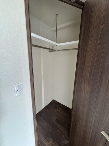 プレサンス　グラン　栄　ＴＨＥ　ＴＯＷＥＲの収納