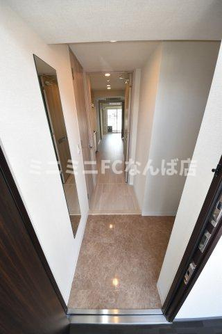 ミラージュパレス本町Departの玄関